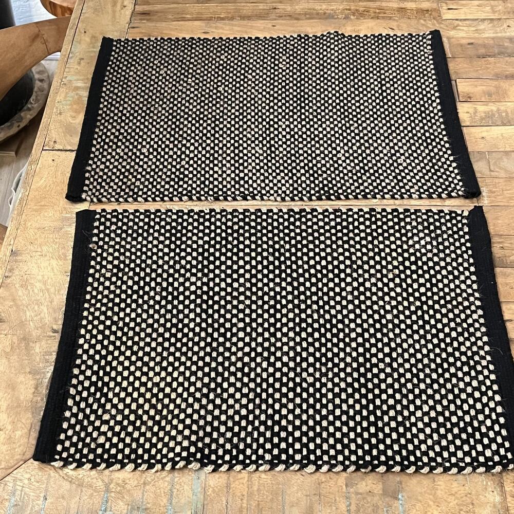 Cottage Weave Black White Hand-woven Placemats 18.5" x 13"